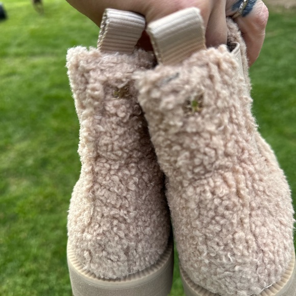 SAM EDELMAN KIDS' LAGUNA CHELSEA BOOT - TEDDY WARM OAT - SZ 1 - Picture 5 of 6